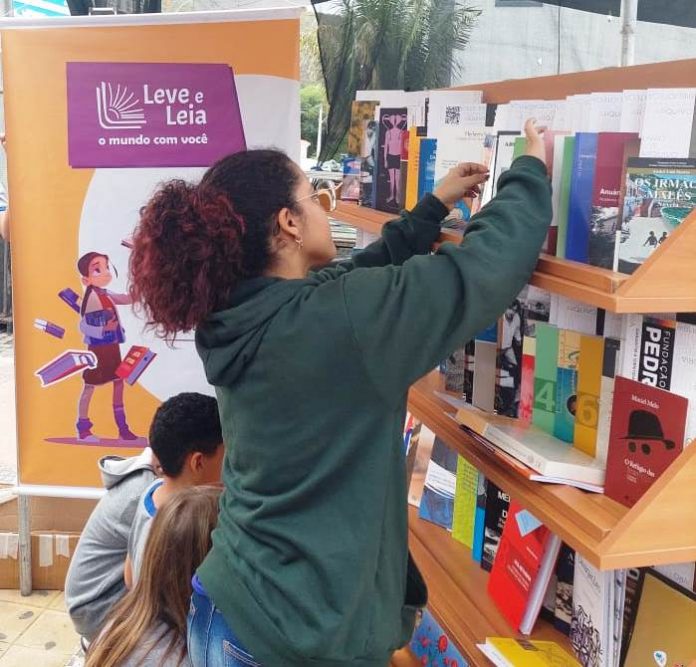 Fundação Pedro Calmon leva Biblioteca Itinerante e projeto Leve e Leia para a Flipelô