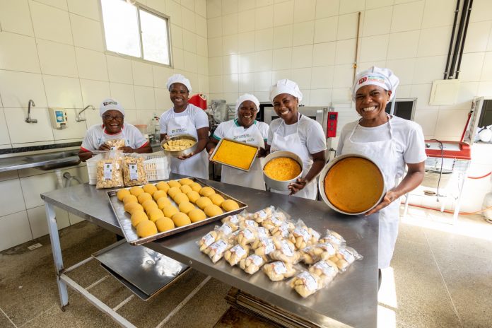 Agroindústria familiar comunitária transforma comunidade de Santo Antônio de Jesus