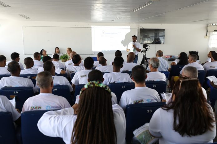 Aulão prepara internos de complexo penitenciário para provas de certificação dos ensinos Fundamental e Médio