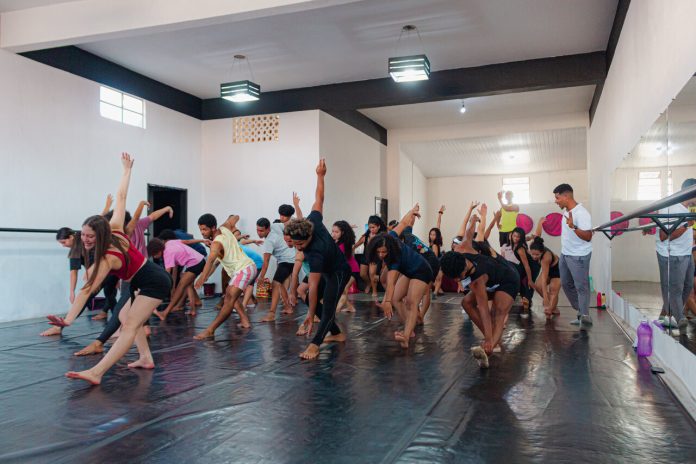 Funceb chega a Igaporã com workshop, mostra artística e roda de conversa em Seminário de Criação em Dança