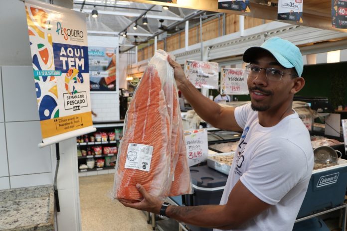 Bahia Pesca, SDE e Abrasel lançam a Semana do Pescado no Mercado do Rio Vermelho