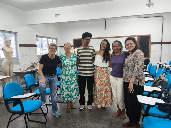 CJCC de Salvador recebe oficinas em parceria com a Associação Pequenos Pintores de Arte Naif