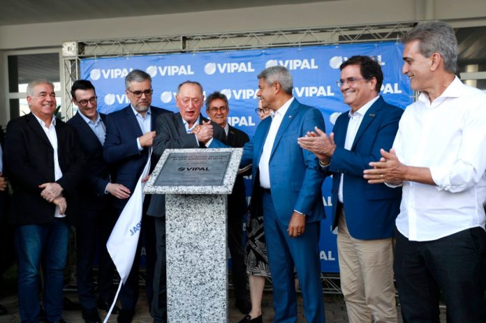 Em Feira de Santana, Vipal lança nova planta e anuncia ampliações com incentivo do Governo do Estado