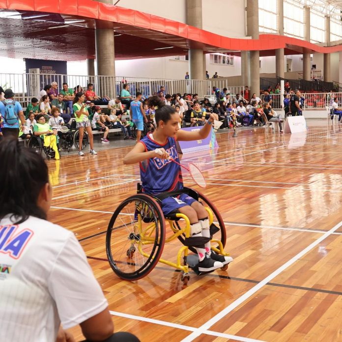 Atletas baianos fazem treino antes do embarque para participar da etapa nacional das Paralimpíadas Escolares